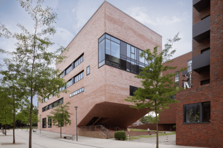 Foto: Blick auf den Campus und die Hochschulgebäude der Hochschule Bremerhaven