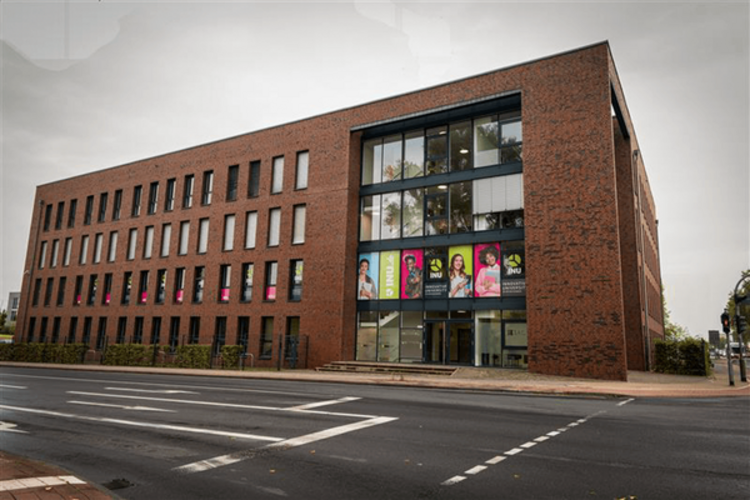 Foto: Gebäude der Köln INU - Innovative Universtiy of Applied Sciences.