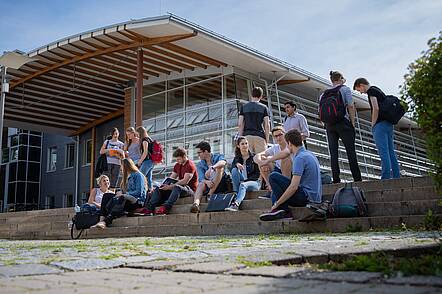 Campusleben (Foto: TH Rosenheim/Max Baudrexl)