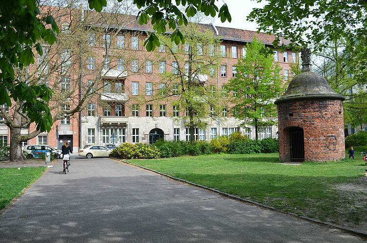 Hochschulgebäude (Foto: Psychologische Hochschule Berlin (PHB)) Foto: Blick auf das Hochschulgebäude der Psychologischen Hochschule Berlin