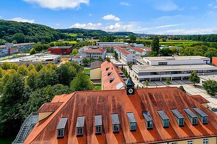 Foto: Luftbild der Hochschule Landshut und ihres Campus