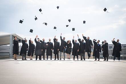 Absolventinnen und Absolventen der TH Nürnberg (Foto: Melanie Scheller/Technische Hochschule Nürnberg Georg Simon Ohm)