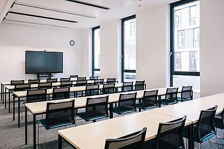 Seminarraum der bbw Hochschule (Foto: bbw Hochschule) Foto: Innenansicht eines Seminarraumes der bbw Hochschule