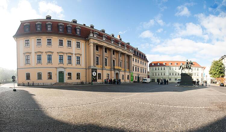 Hauptgebäude (Foto: Jens Hauspurg/Hochschule für Musik FRANZ LISZT Weimar) Foto: Blick auf das Hauptgebäude der Hochschule für Musik FRANZ LISZT Weimar