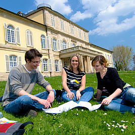 Studierende an der Universität Hohenheim (Foto: Universität Hohenheim)