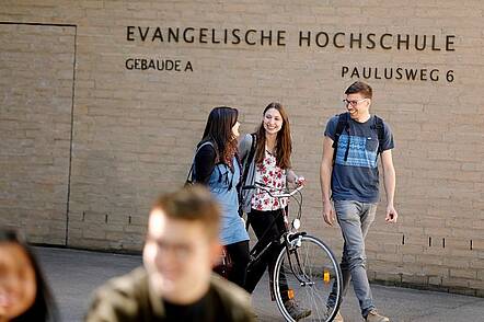 Studierende an der Evangelischen Hochschule Ludwigsburg (Foto: Evangelische Hochschule Ludwigsburg)
