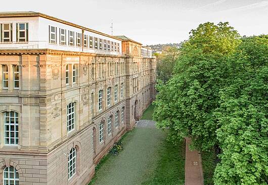 Foto: Blick auf das Hochschulgebäude der Hochschule für Technik Stuttgart