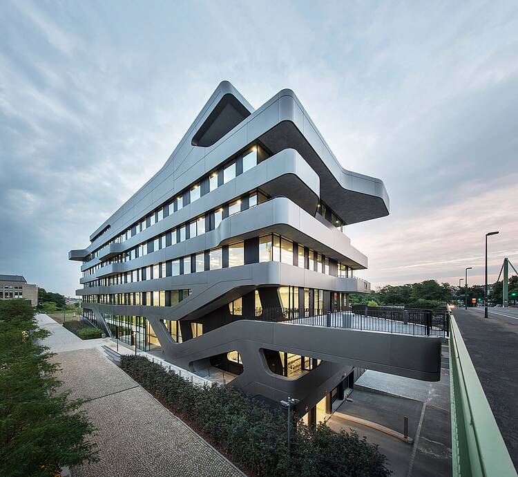 Foto: Blick auf das FOM Hochschulzentrum Düsseldorf.