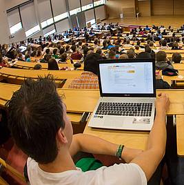 Vorlesung im Audimax der TU Ilmenau (Foto: Technische Universität Ilmenau)