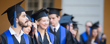 Absolventen der Universität Bonn (Foto: Volker Lannert/Rheinische-Friedrich-Wilhelms-Universität Bonn)