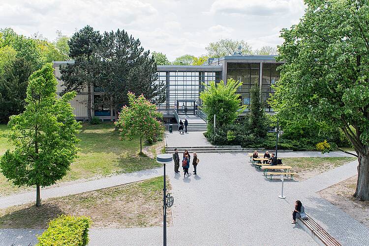 Foto: Hauptgebäude der Evangelischen Hochschule Berlin