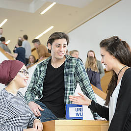 Studierende an der Julius-Maximilians-Universität Würzburg (Foto: Universität Würzburg)