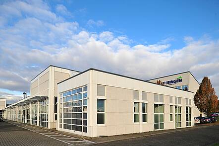 Campus Büdesheim der Technischen Hochschule Bingen (Foto: TH Bingen / Carsten Costard) Foto: Blick auf das Hochschulgebäude der Technischen Hochschule Bingen auf dem Campus Büdesheim