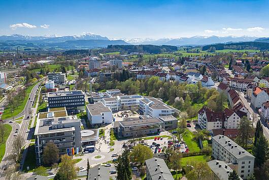 Foto. Luftaufnahme der Hochschule Kempten 