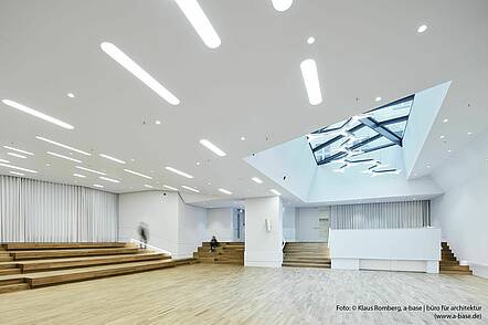 Foto: Blick in einen Hörsaal der Psychologischen Hochschule Berlin