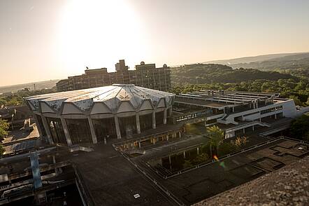 Audimax (Foto: Ruhr-Universität Bochum) Foto: Luftbild vom Audimax der Ruhr-Universität Bochum