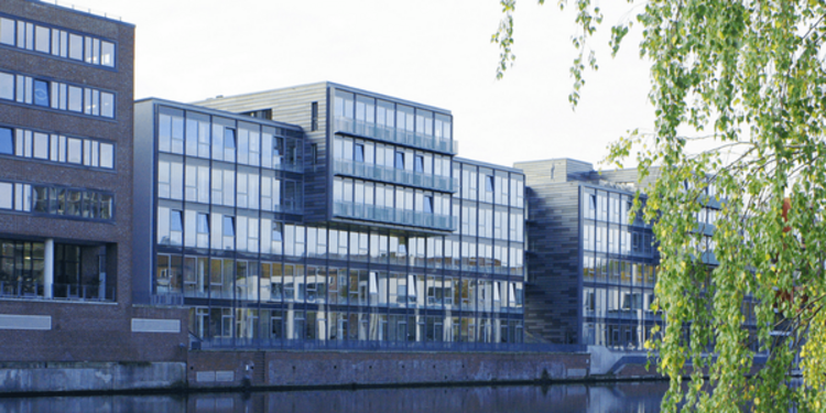 Foto: Hauptgebäude der Hamburg HFH.
