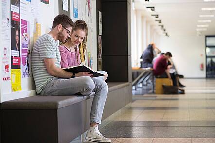 Studierende der Hochschule Niederrhein (Foto: Hochschule Niederrhein)