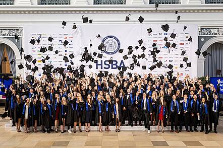 Foto: Graduierungsfeier an der HSBA.